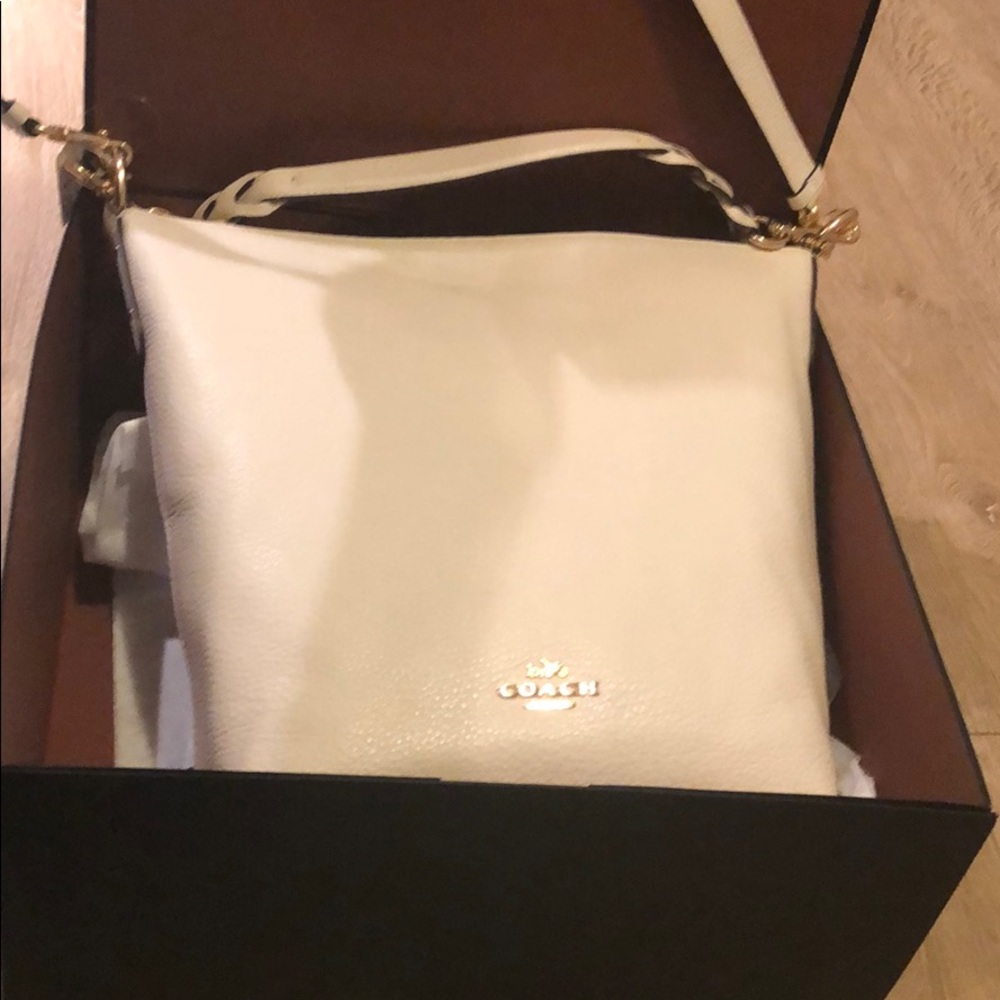 NEW with tag coach Abby duffle -color chalk